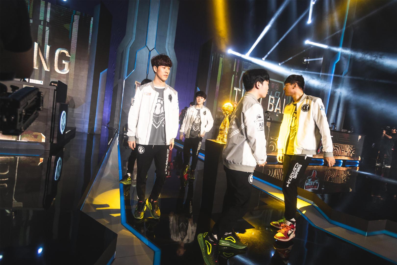 压对手时 压对手时