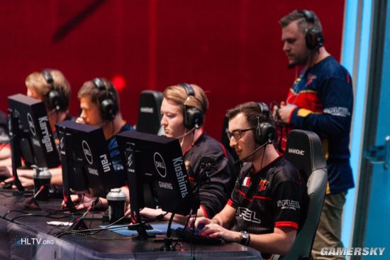 把干草等可 把干草等可